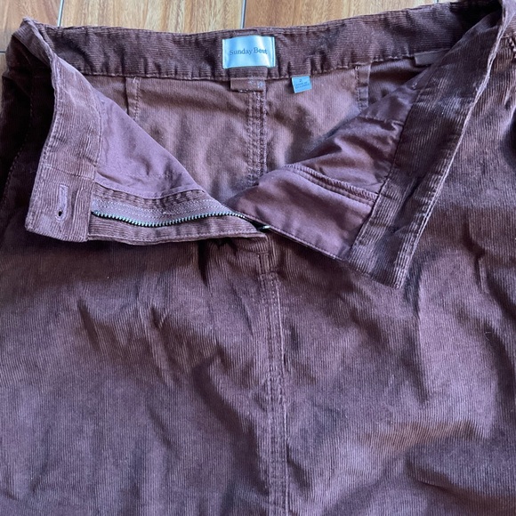 *SOLD* Aritzia Sunday Best Corduroy Mid Skirt - Picture 2 of 5
